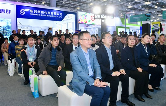2025/2026白鲨•中国纱线流行趋势发布会成功举办